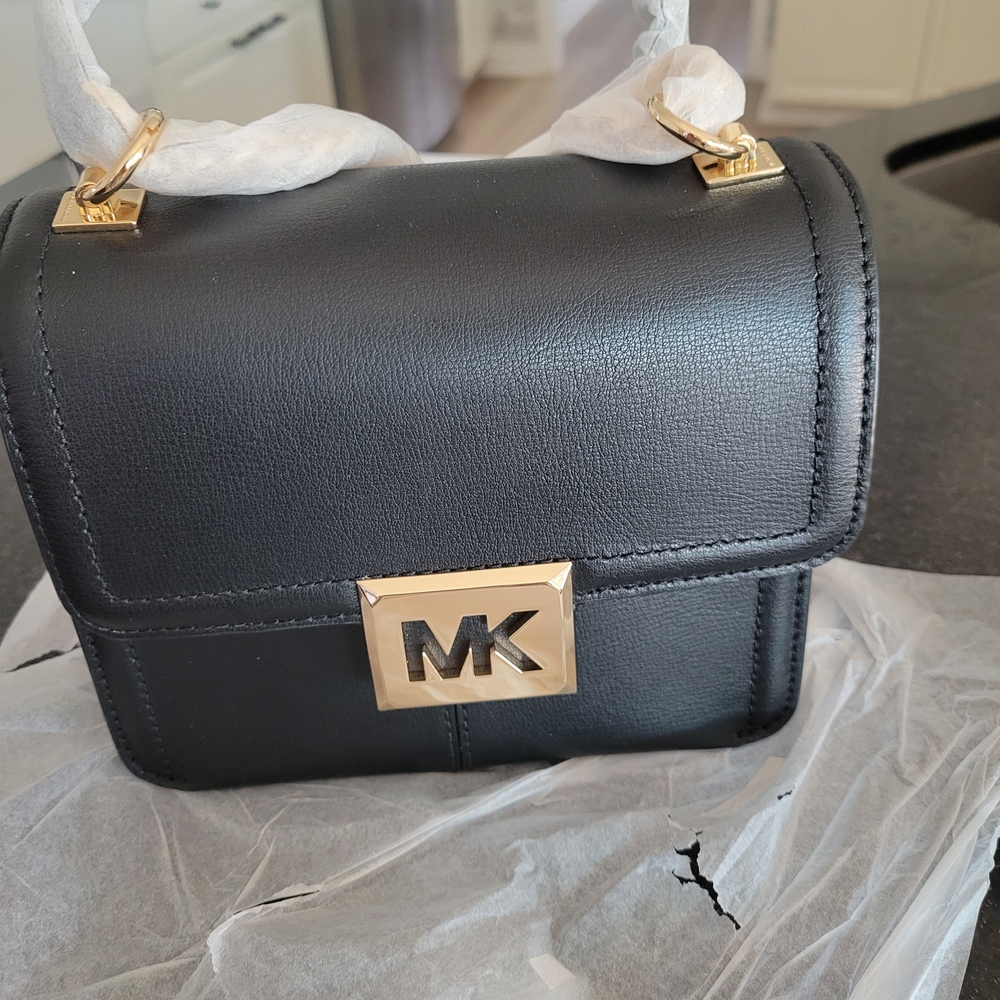Michael Kors Black Leather Crossbody Bag/shoulder